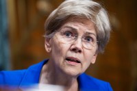 Elizabeth Warren TNS NO RESTRICTIONS pFy35d