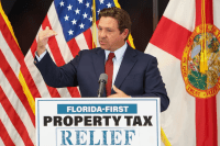 Ron DeSantis TNS NO RESTRICTIONS eN27Si