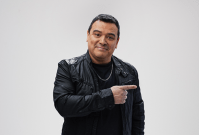 Carlos Mencia press photo 71mXBi