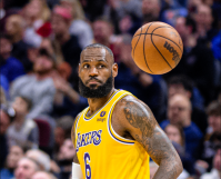 Wikimedia Commons LeBron James xa32Up