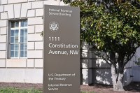 Wikimedia Commons IRS sign iryDkR