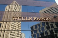 Unsplash Wells Fargo QLvQPI